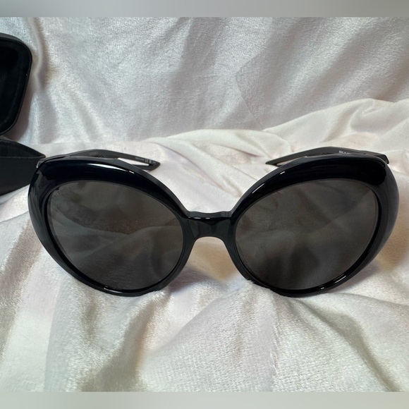 Balenciaga Authentic Oversized Black Shield Sunglasses BB-0024-S 004 NWT - Picture 5 of 14
